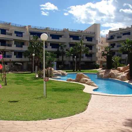 Апартаменты Apartamento En La Calma Con Vistas A La Piscina Аликанте Экстерьер фото